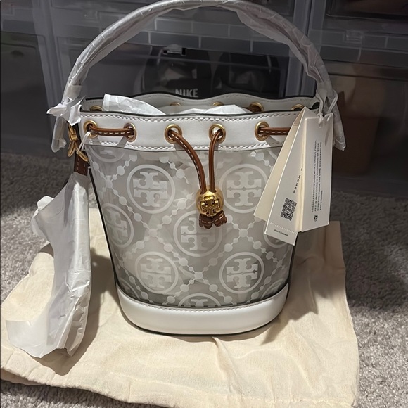 Tory Burch Clear Bucket Bag - Picture 1 of 4